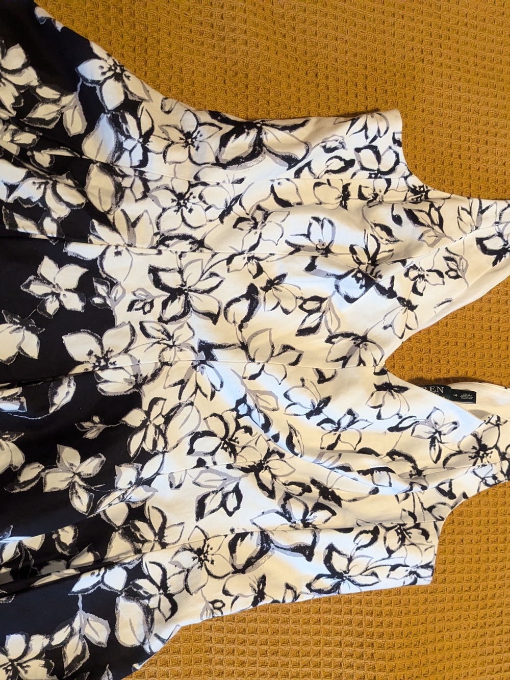 Ralph Lauren Black and White Floral Fit-and-Flare Dress, 14 - Picture 2 of 9